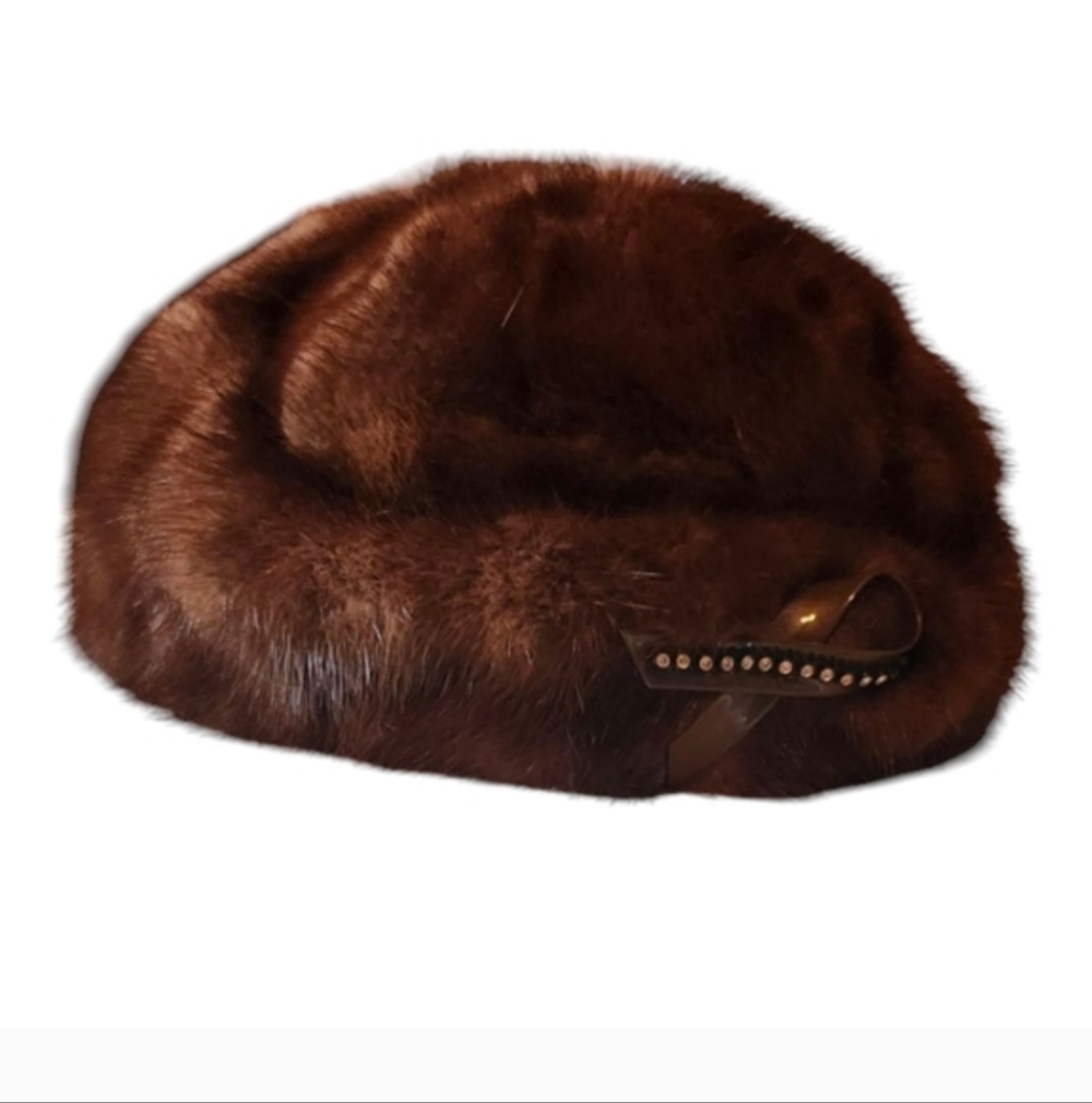Vintage Luxe: Boutique Kates Canada Real Mink Fur Beret - Picture 2 of 9